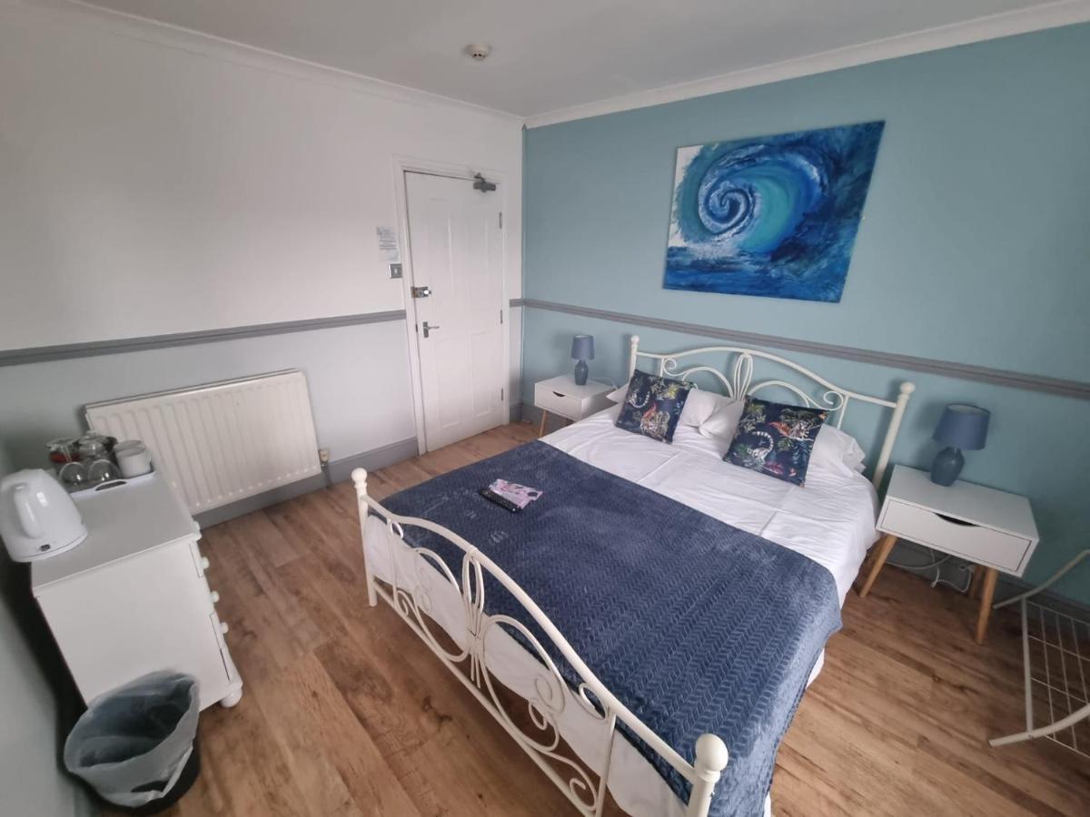 Lilyrose Hotel Whitby Bagian luar foto