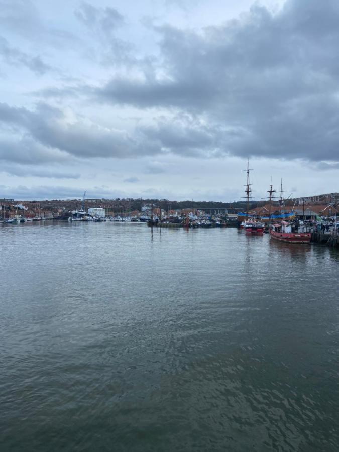 Lilyrose Hotel Whitby Bagian luar foto