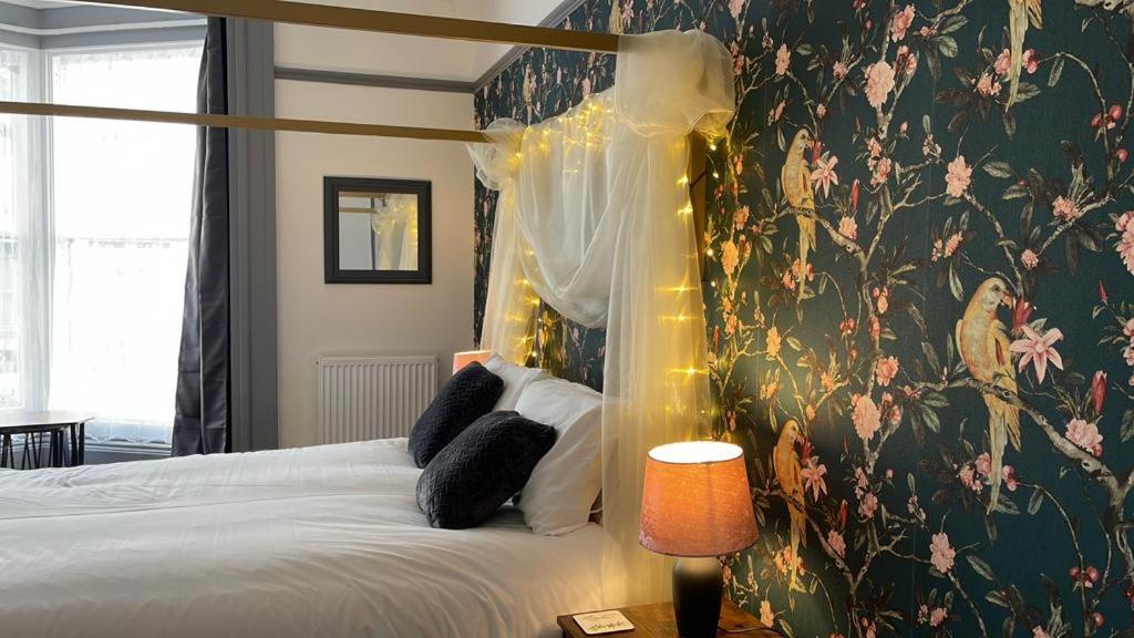 Lilyrose Hotel Whitby Ruang foto