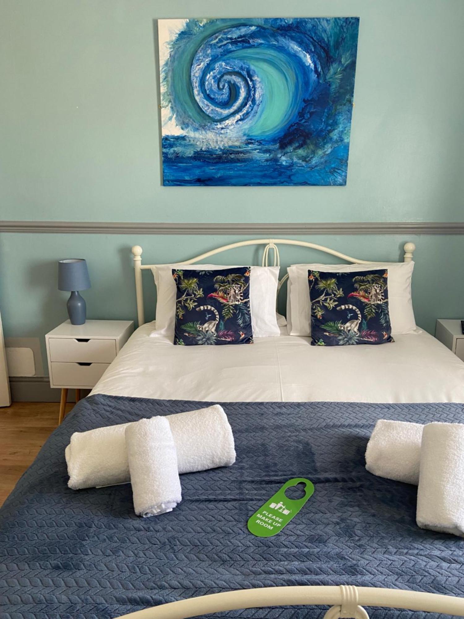Lilyrose Hotel Whitby Ruang foto