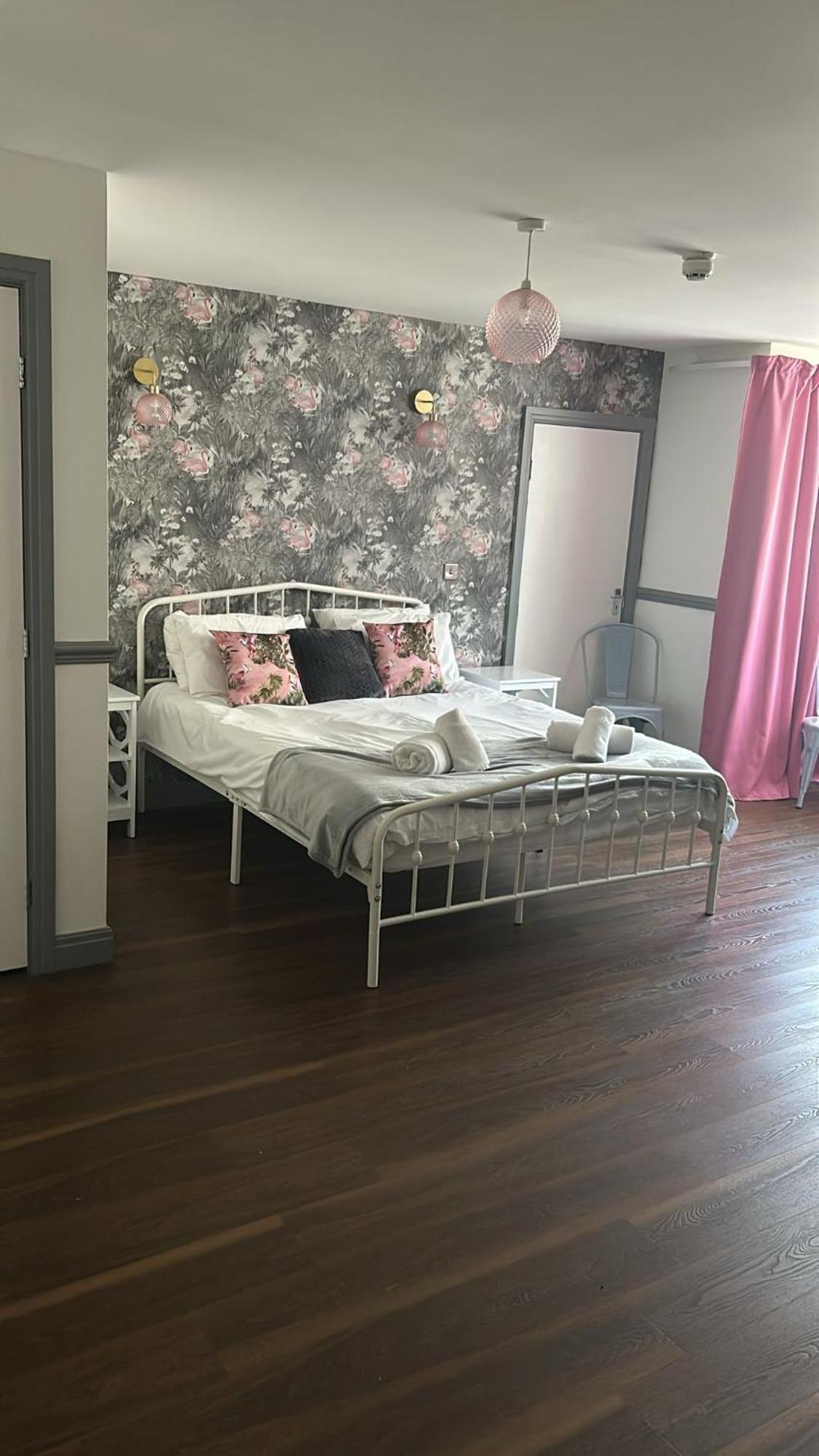 Lilyrose Hotel Whitby Bagian luar foto